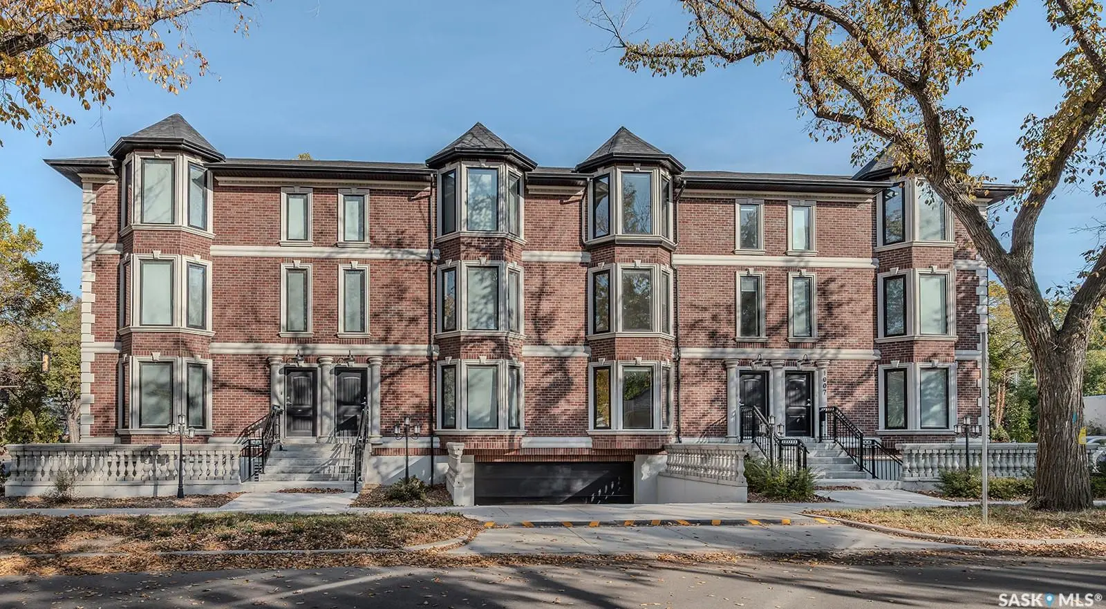 Exterior photo of 1001 Osler Street Saskatoon SK townhouse.